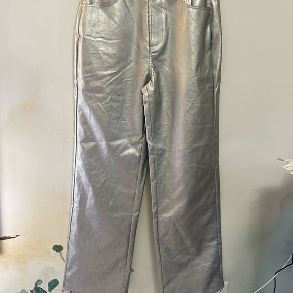 Wayf Silver Metallic Soft Faux Leather Pants - Picture 11 of 11